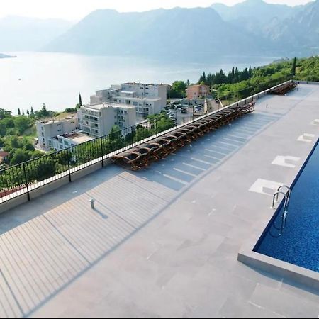 شقة Design Flat With Impressive Boka Bay View كوتور المظهر الخارجي الصورة